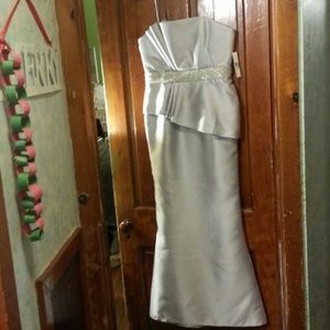 Carmen marc valvo silver gown