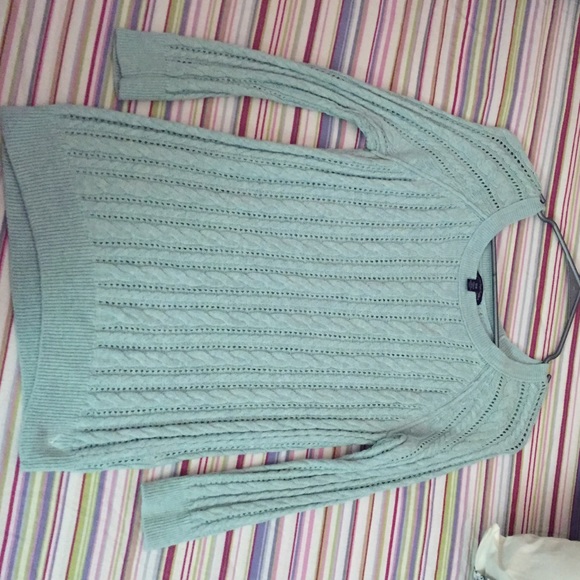 American eagle sweater