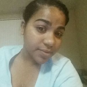 Meet your Posher, Leah