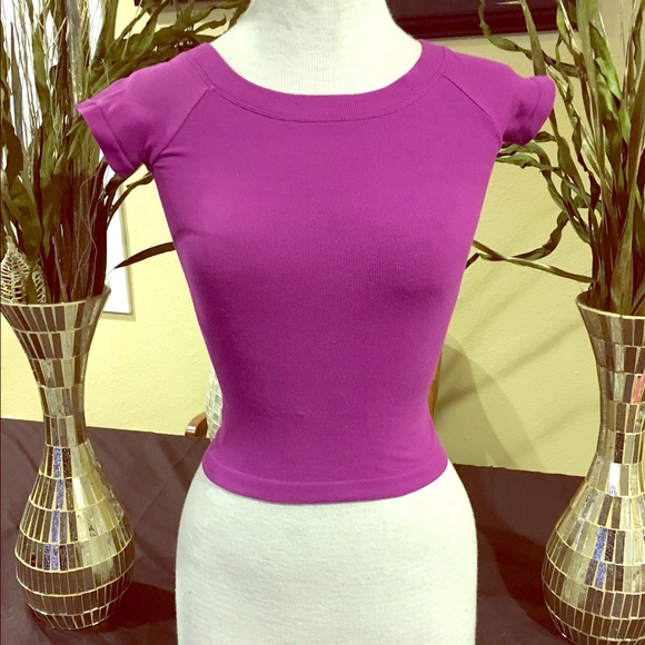 Magenta [ bebe] crop top shirt - Picture 1 of 2