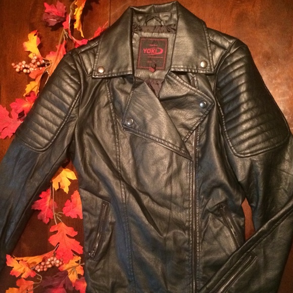 🎁 NWT black York leather jacket