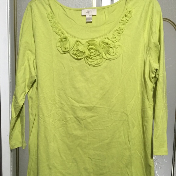 Different color 3/4 length long sleeve shirt