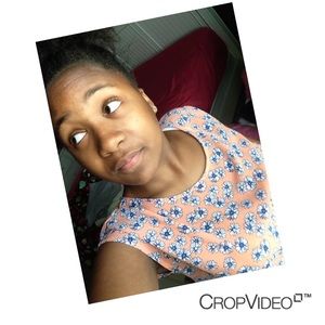 Meet your Posher, Helayna
