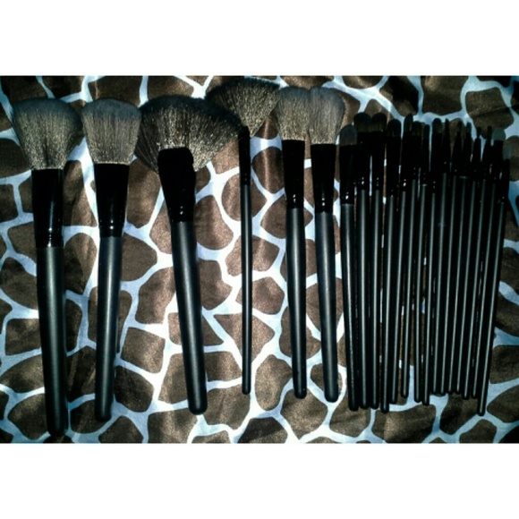 New make-up brushes