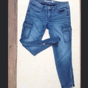 American Eagle Jeans: cargo crop jegging