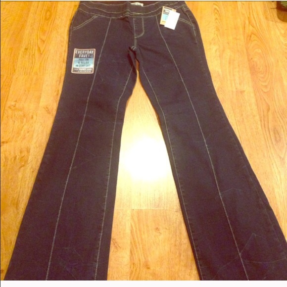 Brand new stretchy jeans