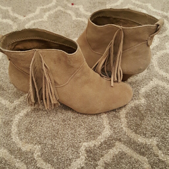 American Eagle Outfitters Shoes - Fringe booties