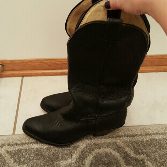 Black cowboy boots