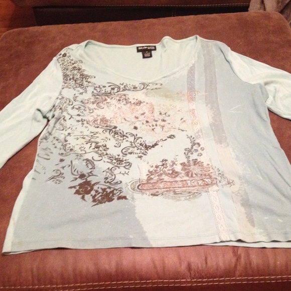 Blue cotton 3/4 sleeve top