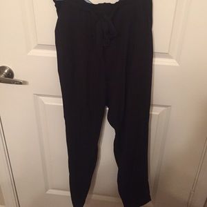 Black Pants‼️CLOSET CLEAN OUT‼️TAKING OFFERS‼️