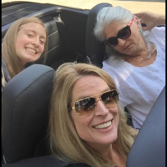 Meet your Posher, Donna - Picture 1 of 1