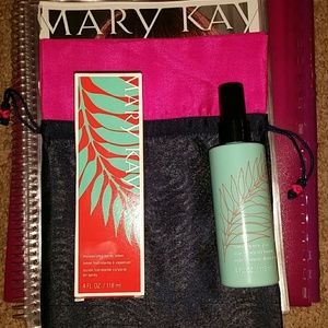 Marykay Moisturizing spray lotion