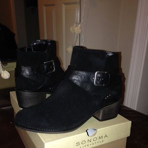 ♡SOLD♡ Black booties