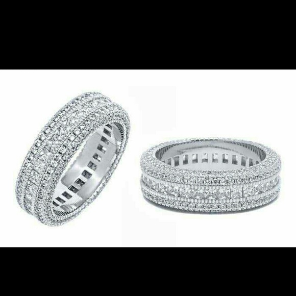 Gorgeous 7 carat CZ 18k gold plated ring