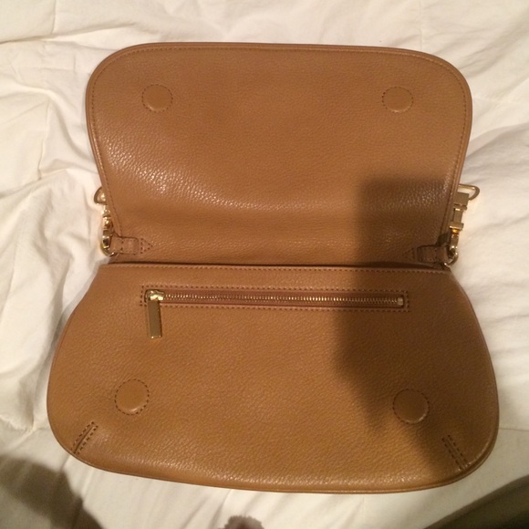 More Pictures Amanda Tory Burch Clutch - Picture 1 of 2