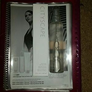 Marykay limited edition Cityscape silkening mist