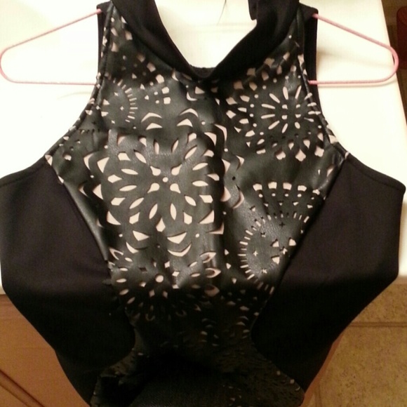 Dress - Picture 2 of 4