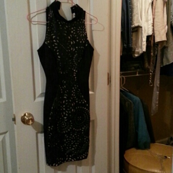 Dress - Picture 4 of 4