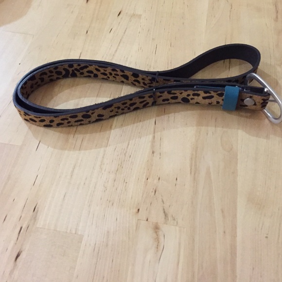 Leopard print belt