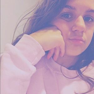 Meet your Posher, Ana