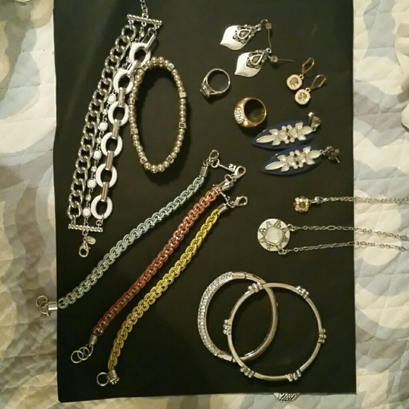 Lia Sophia bundle