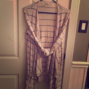 American Eagle long sleeve cardigan. Brand new!