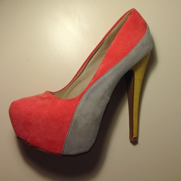 Colorblock Faux Suede Platform Heel - Picture 2 of 3