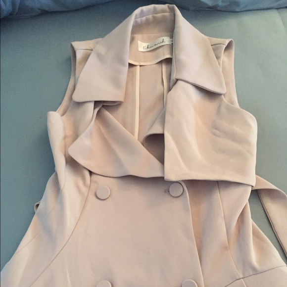 Chic wish Jackets & Blazers - Trench coat sleeveless brand new!!