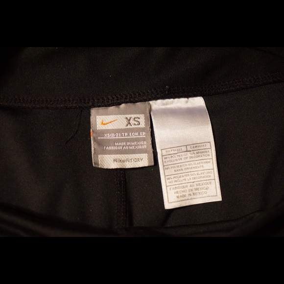 Nike Fit Dry cropped pants XS! Bundle=20% OFF! - Picture 4 of 4