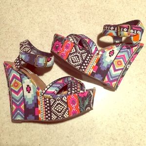 Steve Madden Aztec Wedges