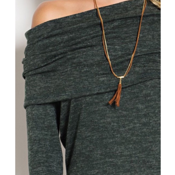 🆕KAYDEN off shoulder dress - HUNTER GREEN - Picture 4 of 4