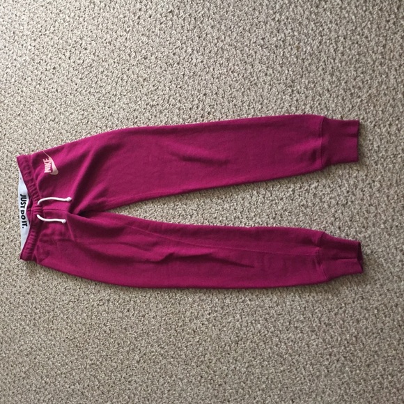 Nike joggers