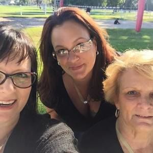 Meet your Posher, Dana