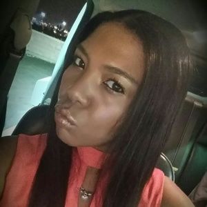 Meet your Posher, Christina