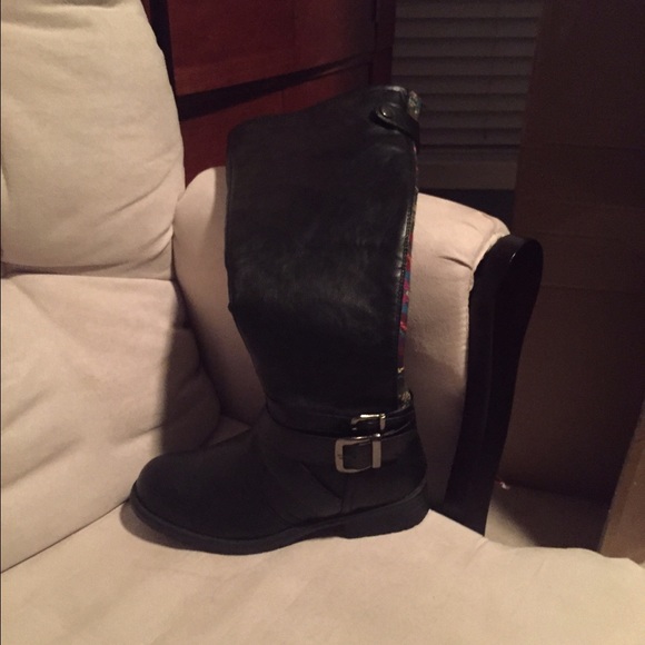 New black boots