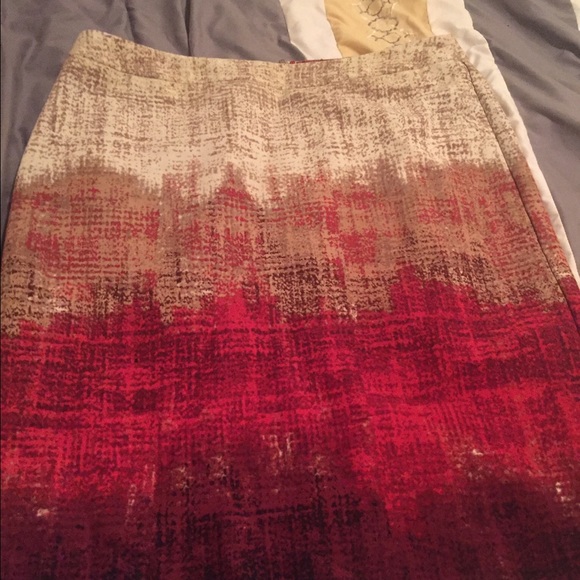 New York &Co Multi-colored skirt