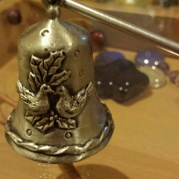 Candle snuffer
