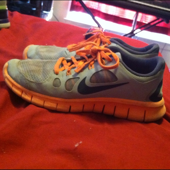 Nike - Picture 2 of 2