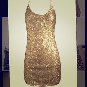 Super sexy gold sequin mini dress! ✨💫