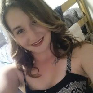 Meet your Posher, Selena