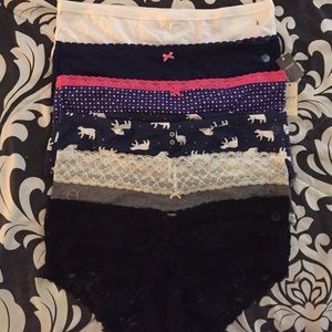 Brand New with Tags 6 pairs Aerie undies