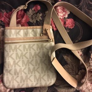 Michael Kors Crossbody