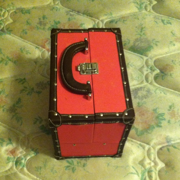 makeup box