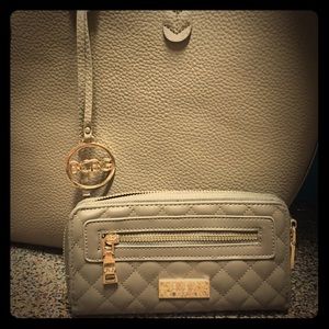 BCBG Wallet