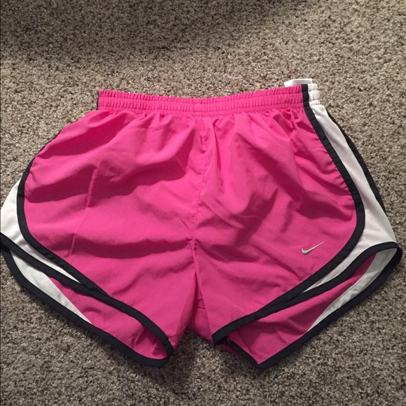 Nike 3" Tempo Shorts