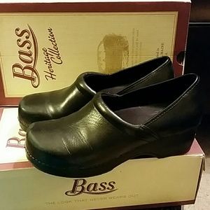 Bass women clogs. Size 8.
