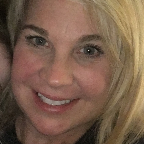 Meet your Posher, Kimberly - Picture 1 of 1