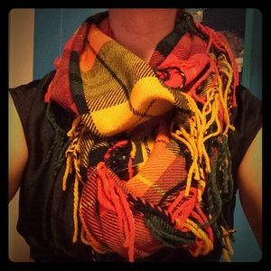 NWT autumn colored scarf