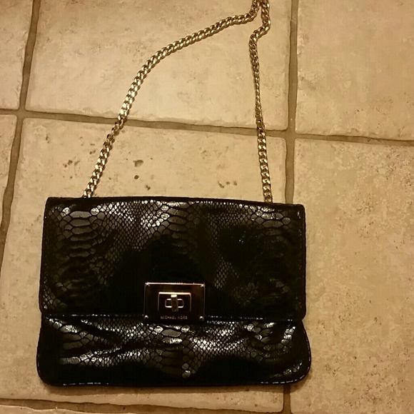 Authentic Michael Kors shoulder purse