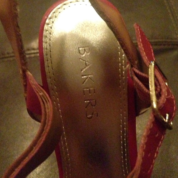 Baker's Heels - Picture 3 of 4